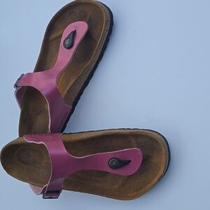 Birkenstock Gizeh Pink Sandals Open Toe Suede Footbed Women's Sz. 39